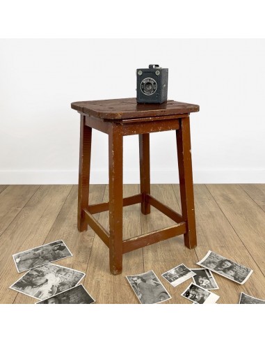 Ancien tabouret massif en bois chocolat plus qu'un jeu 